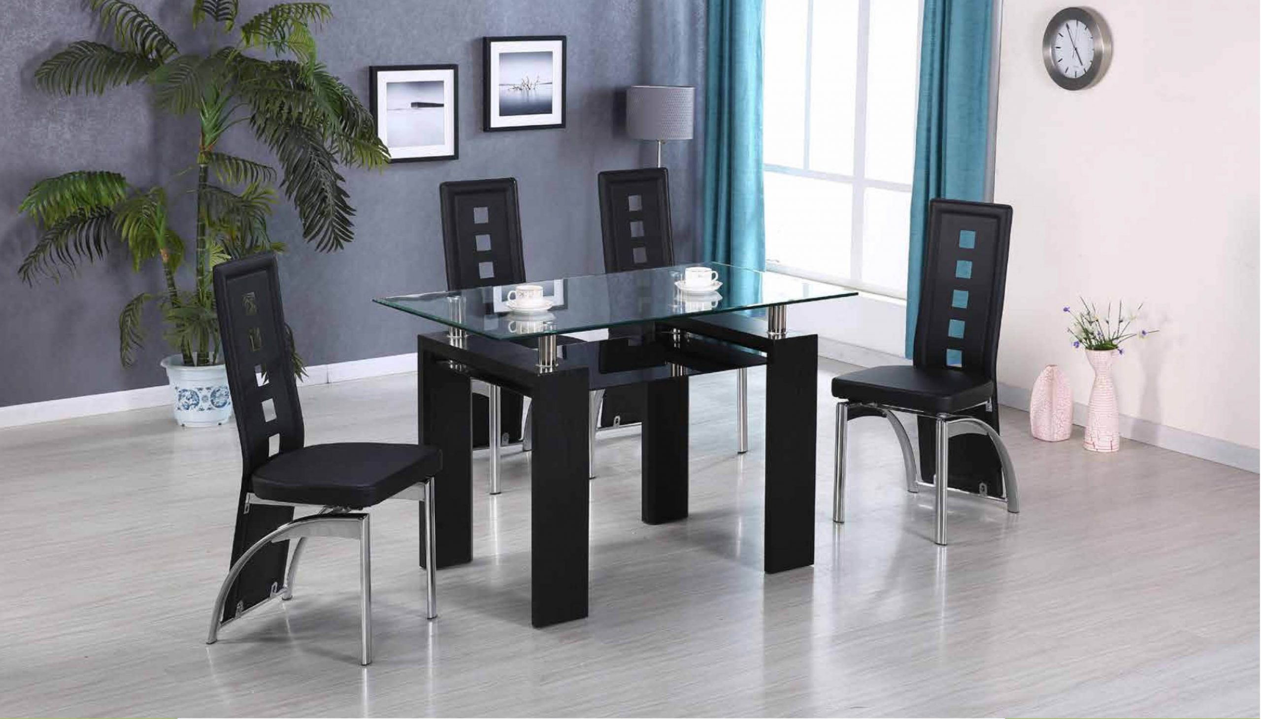 GLASS DINING TABLE W/ 4CHAIRS